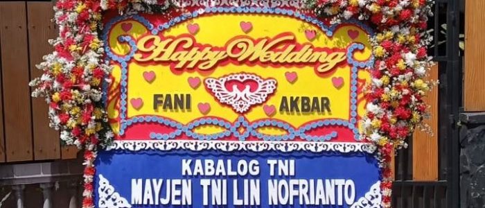 bunga papan wedding bandung